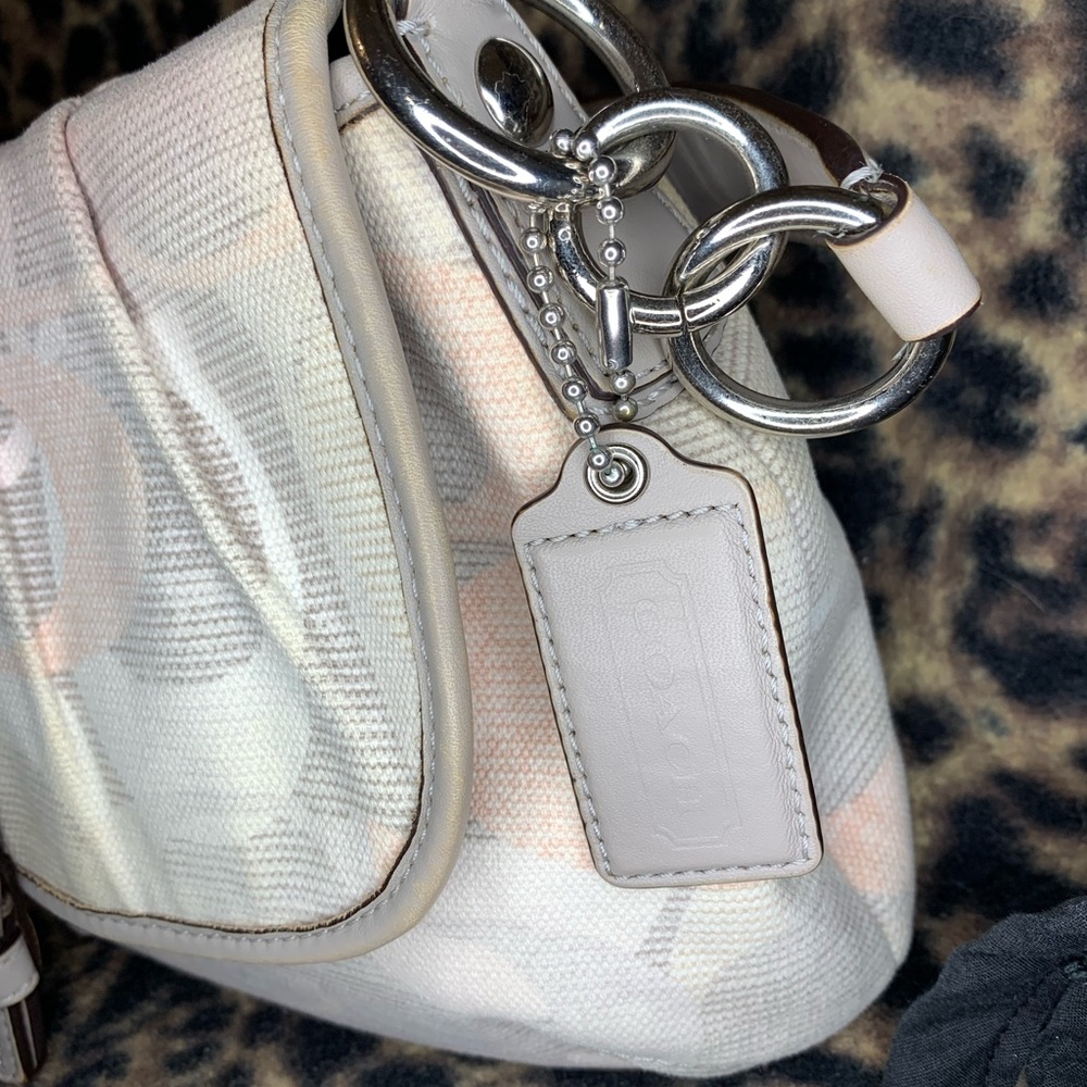 RETIRED COACH ICONIC KISSING Cs SHOULDER HANDBAG - Picture 12 of 14
